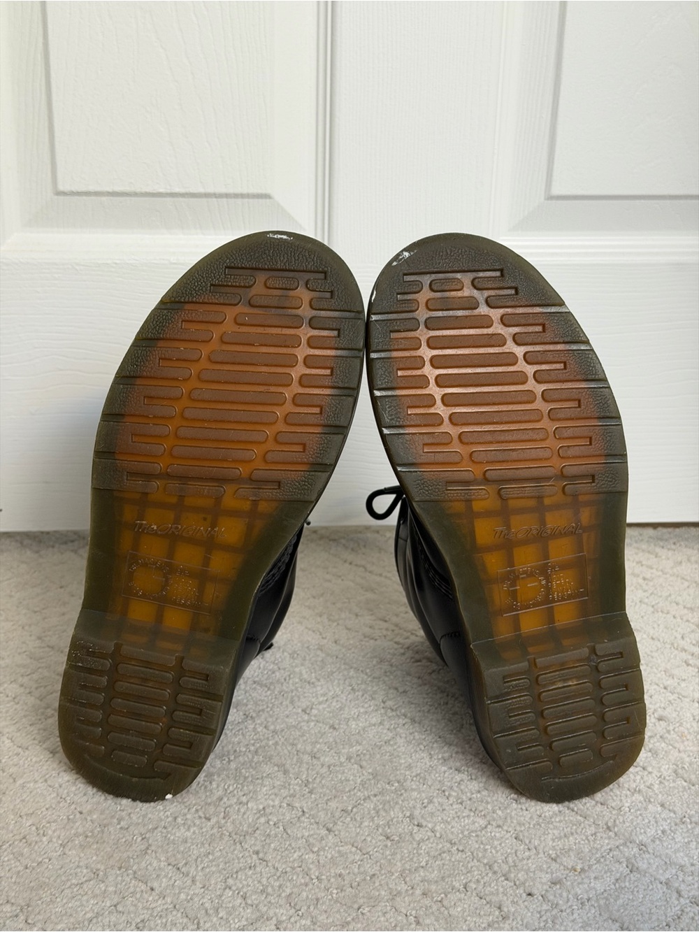 Dr. Martens 1460 Smooth Leather Lace Up Boots - Picture 8 of 15